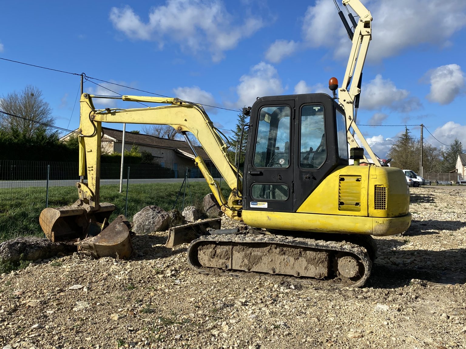 Pelle 5,5T avec 3 godets Locations Aquitaine